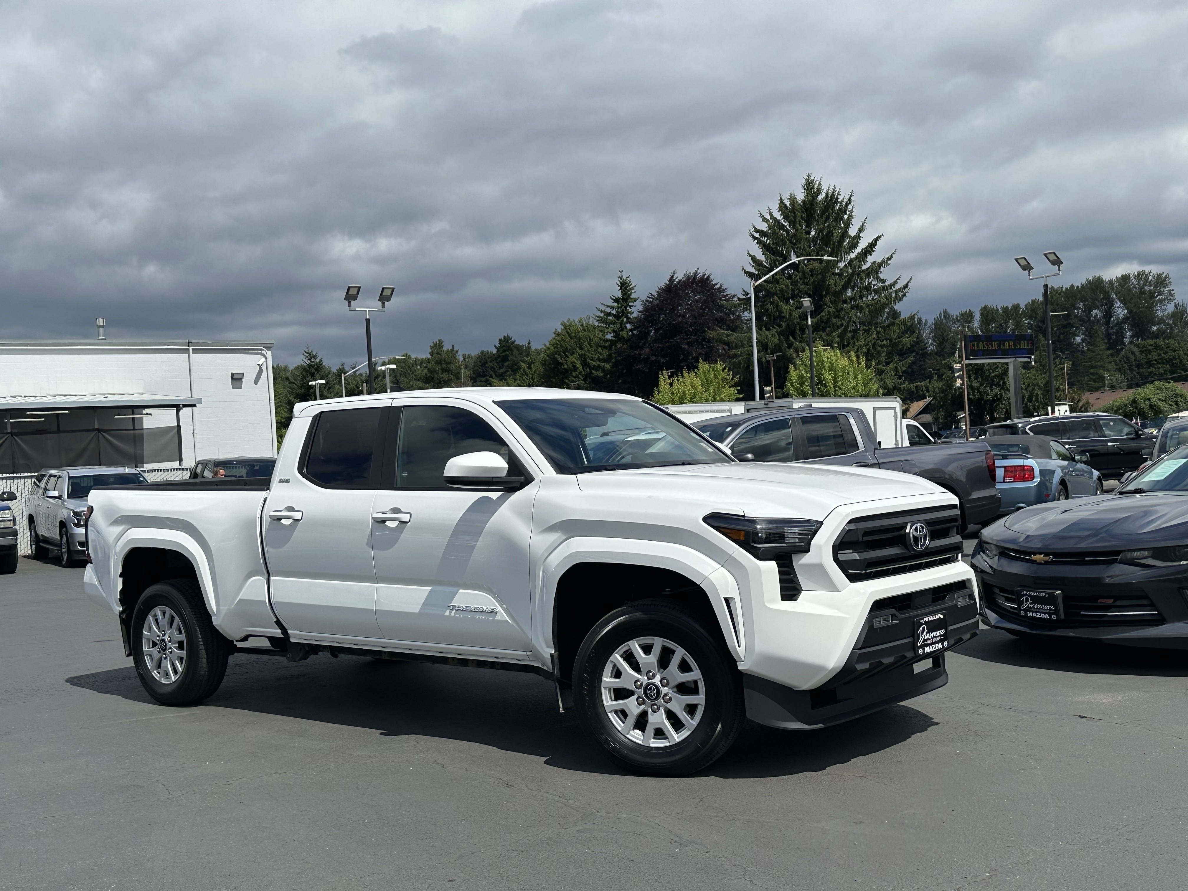 Used 2024 Toyota Tacoma SR5 image 2