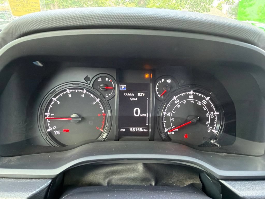 Used 2021 Toyota 4Runner SR5 AWD/4WD image 9