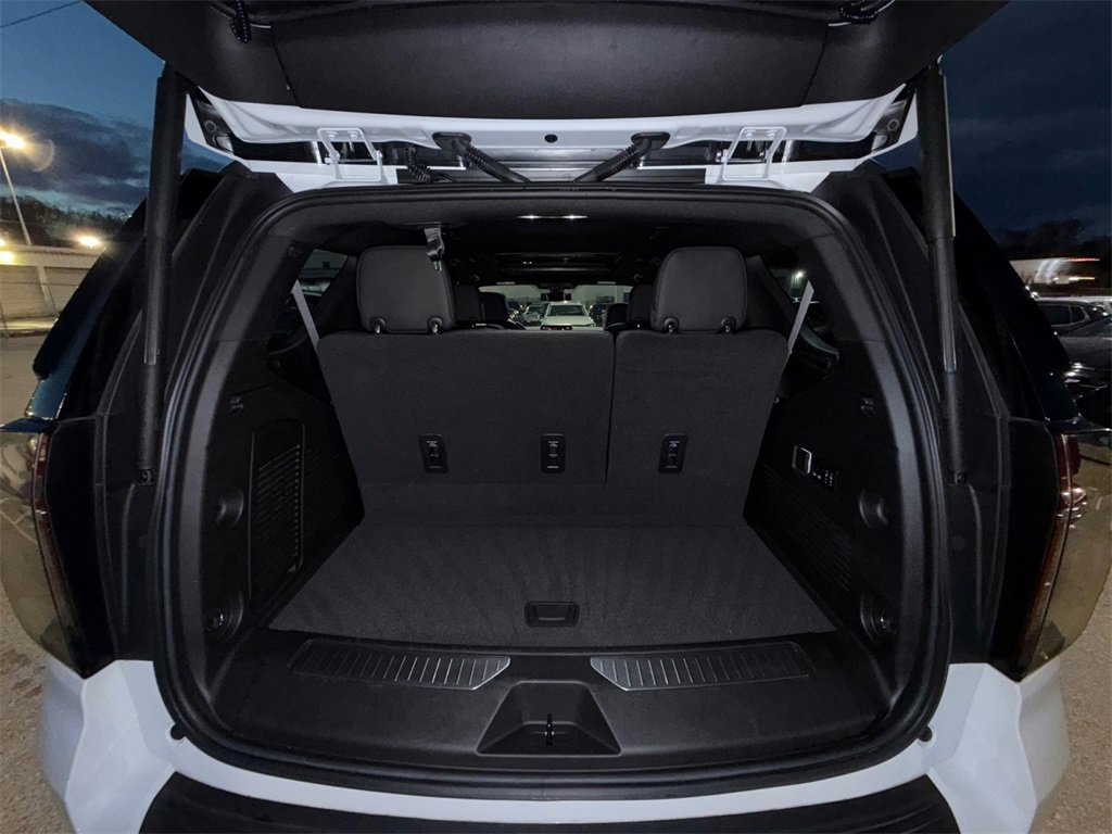 Used 2021 Chevrolet Tahoe RST w/ Luxury Package image 25