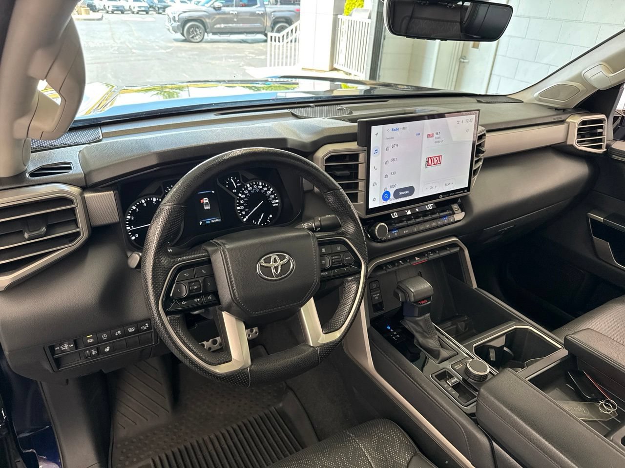 Used 2022 Toyota Tundra Limited w/ TRD Off-Road Package AWD/4WD image 17