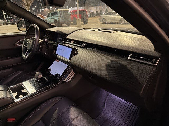 Used 2021 Land Rover Range Rover Velar R-Dynamic S image 19