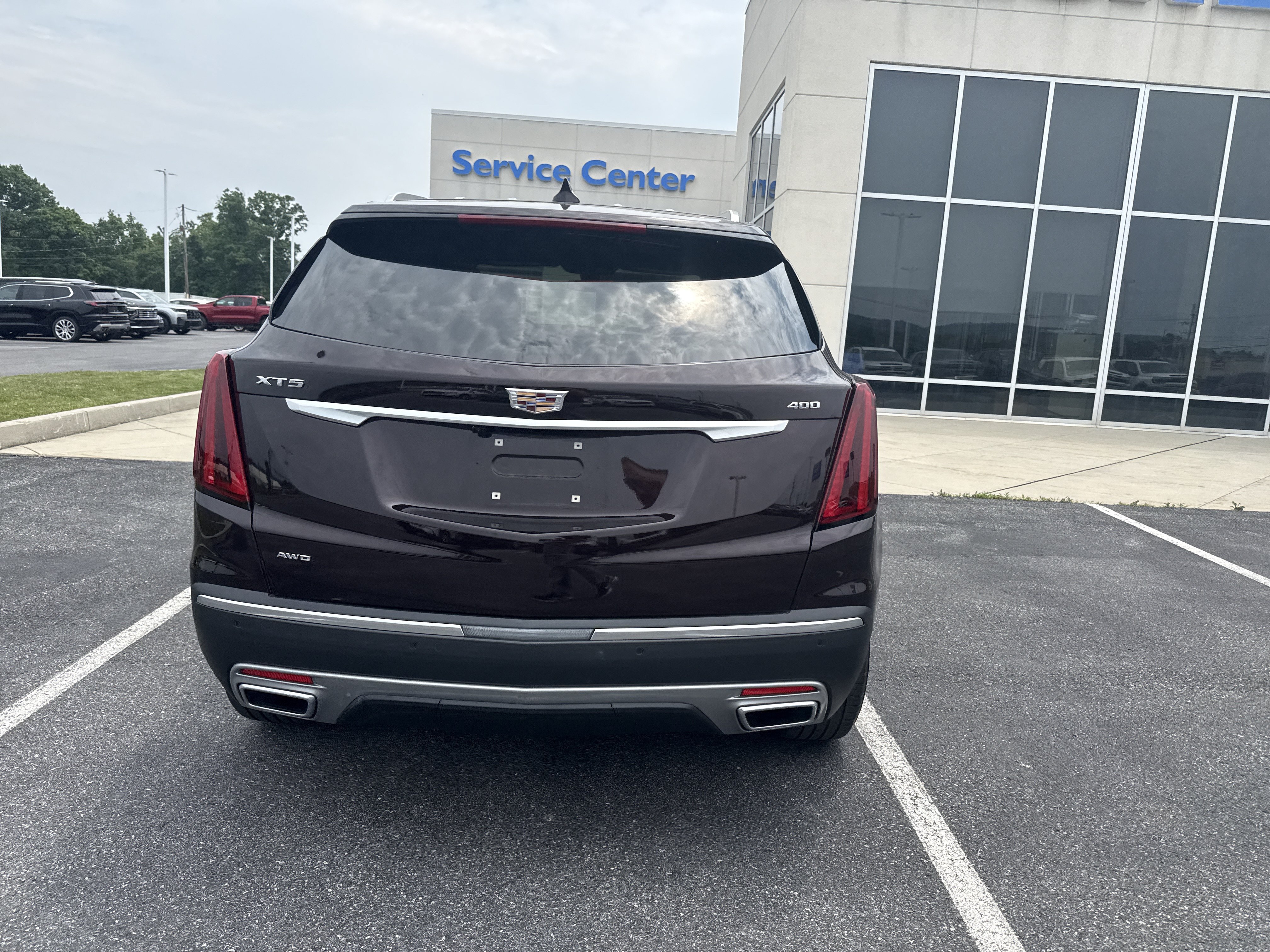 Used 2021 Cadillac XT5 Premium Luxury AWD/4WD image 4