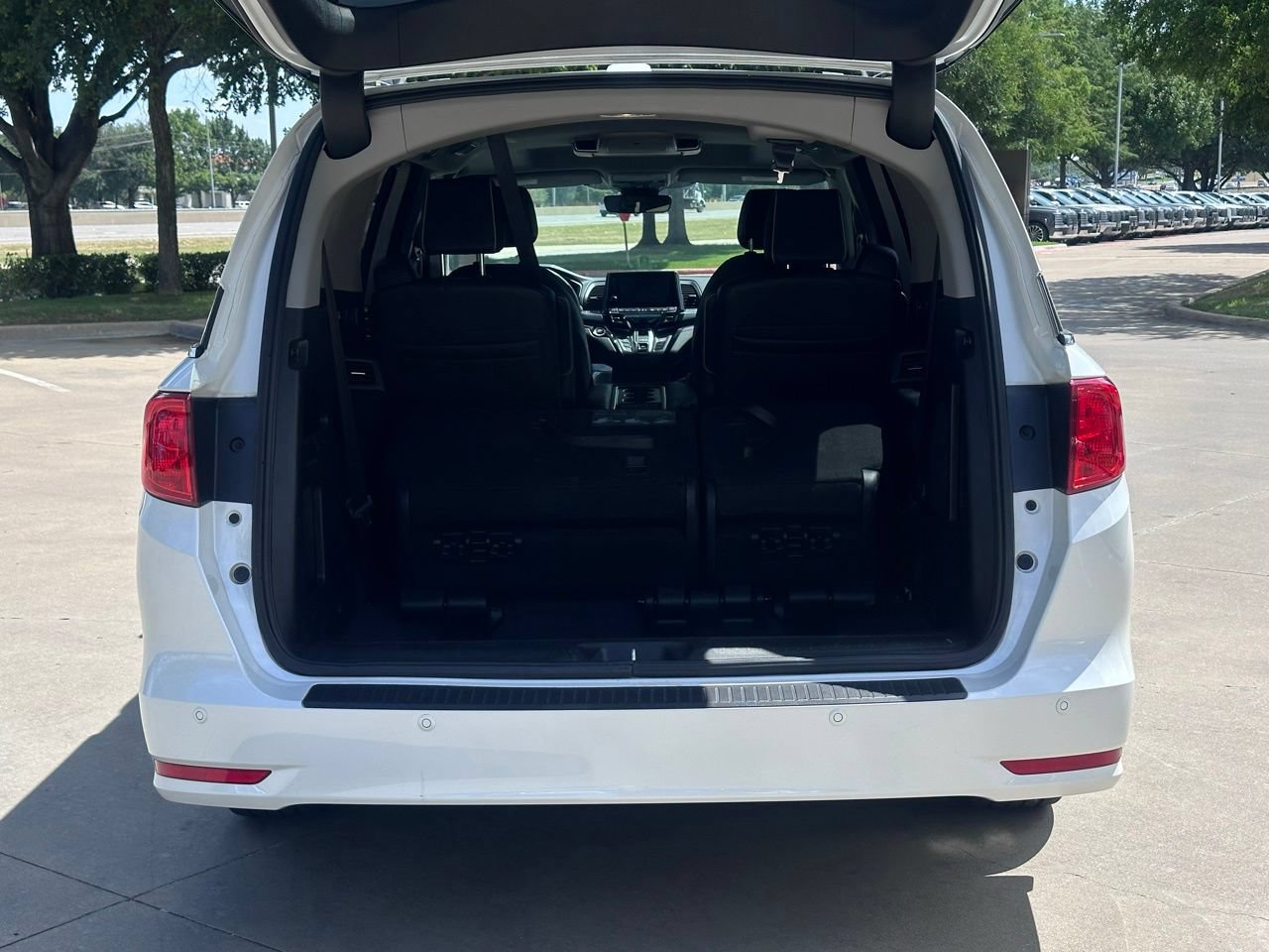 Used 2022 Honda Odyssey Elite image 16