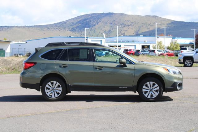 Used 2017 Subaru Outback 2.5i Premium image 6
