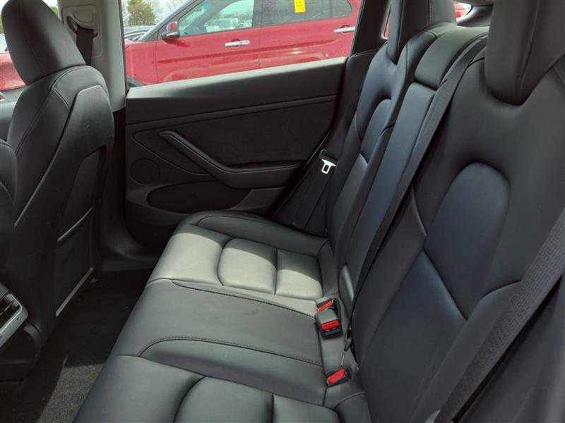 Used 2023 Tesla Model 3 Standard Range image 7
