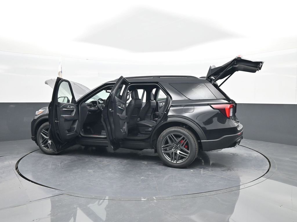 New 2026 Ford Explorer ST image 59