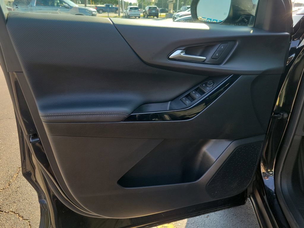 Used 2026 Chevrolet Equinox LT FWD image 21