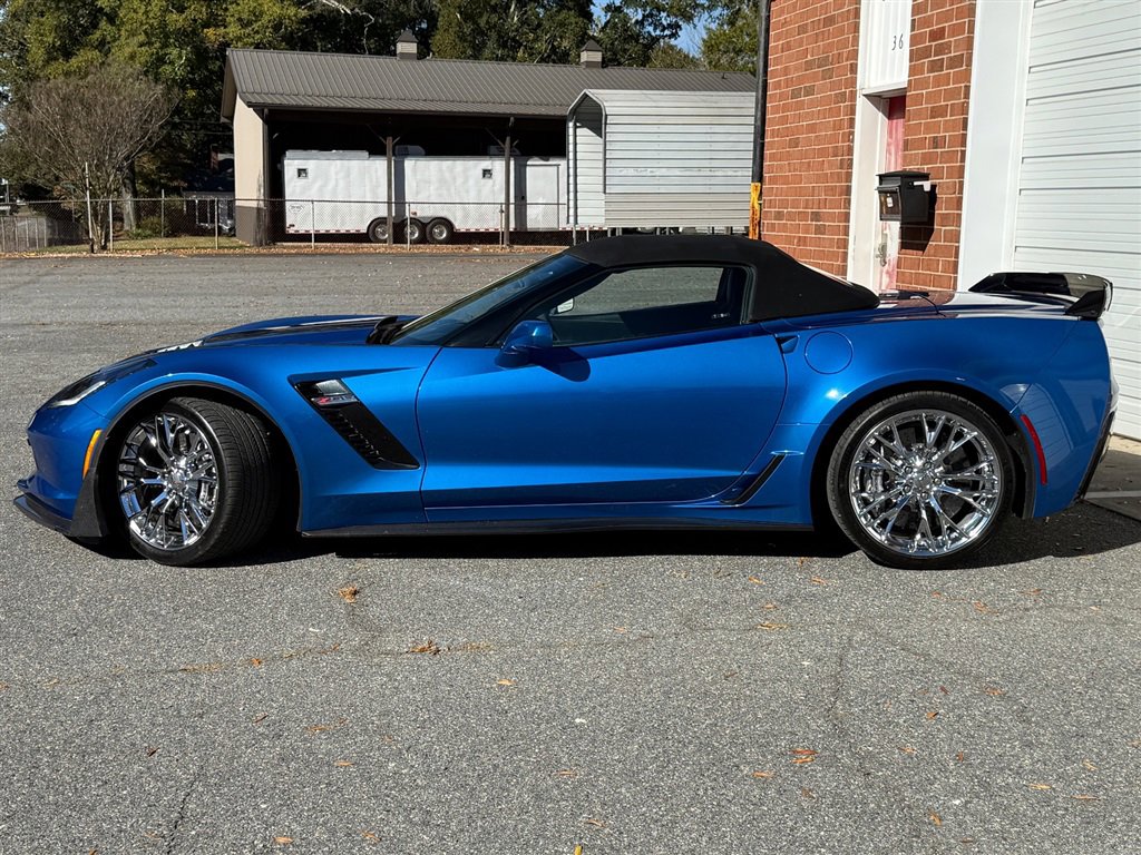 Used 2016 Chevrolet Corvette Z06 w/ 3LZ Preferred Equipment Group image 4
