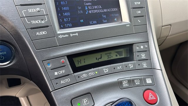 Used 2014 Toyota Prius Three image 17