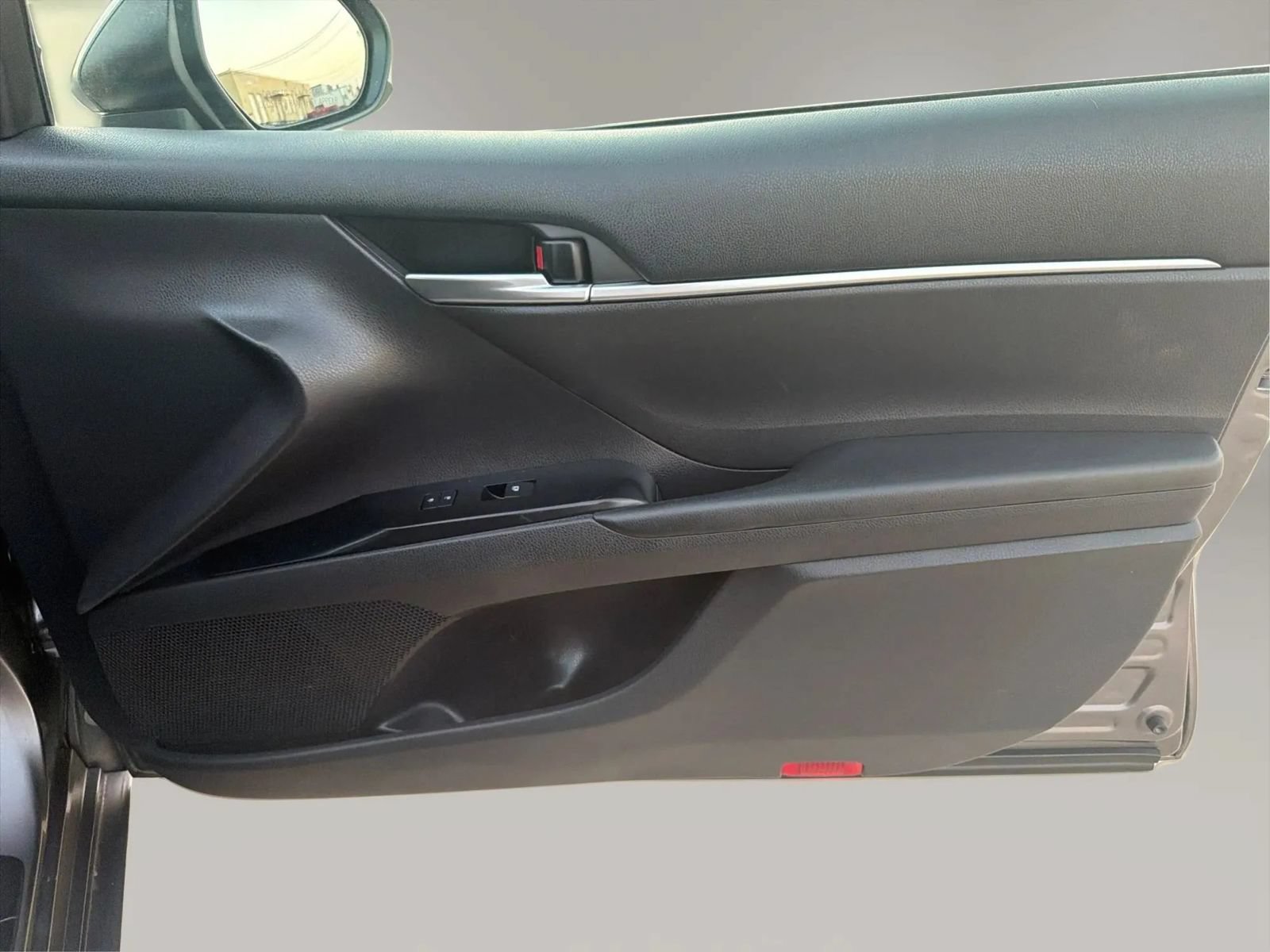 Used 2019 Toyota Camry LE FWD image 24