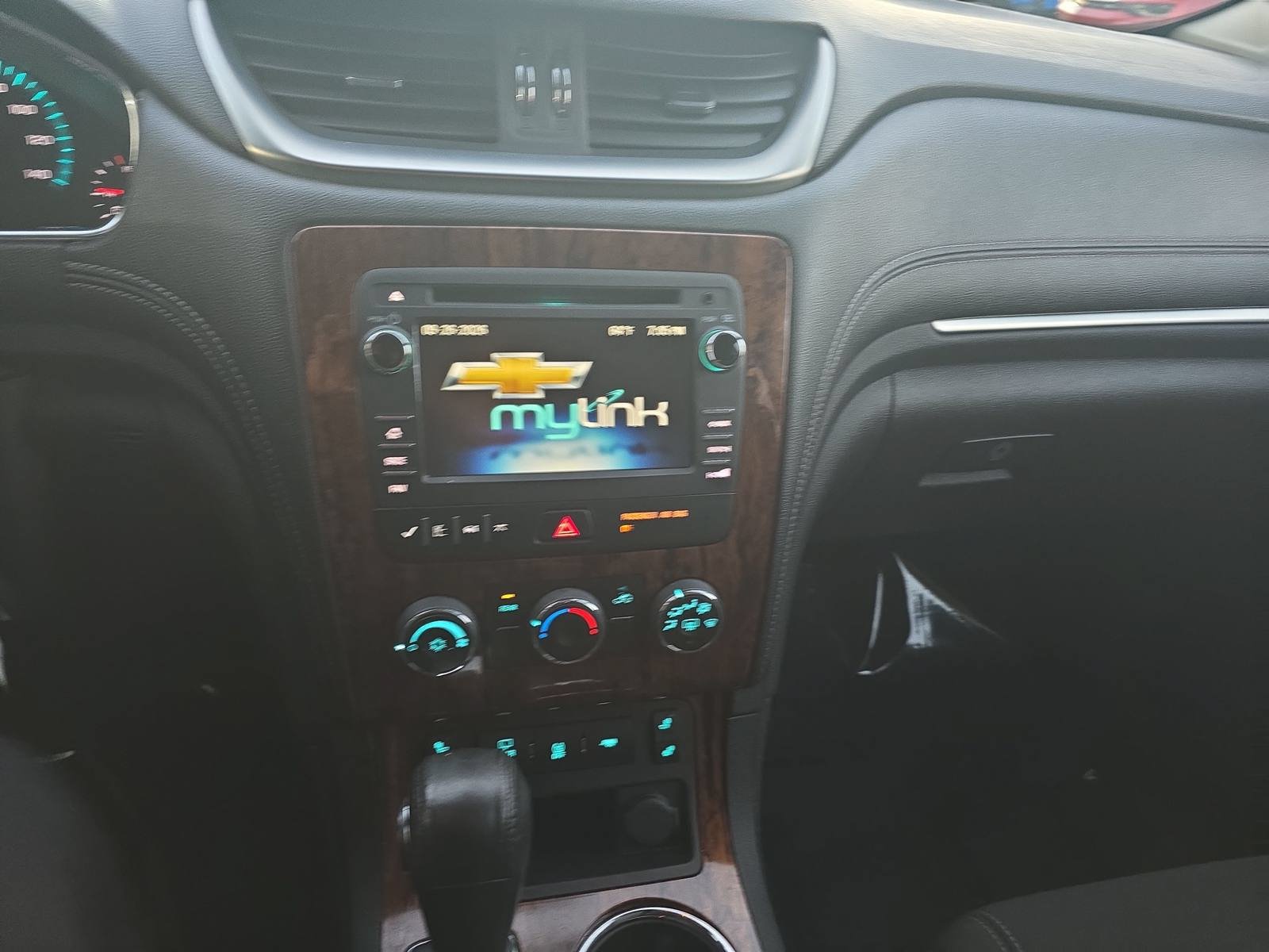 Used 2014 Chevrolet Traverse LT w/ All-Star Edition AWD/4WD image 21
