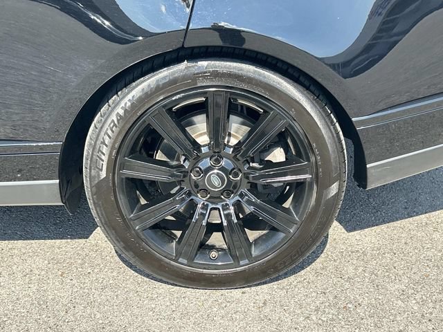 Used 2017 Land Rover Range Rover Supercharged AWD/4WD image 12