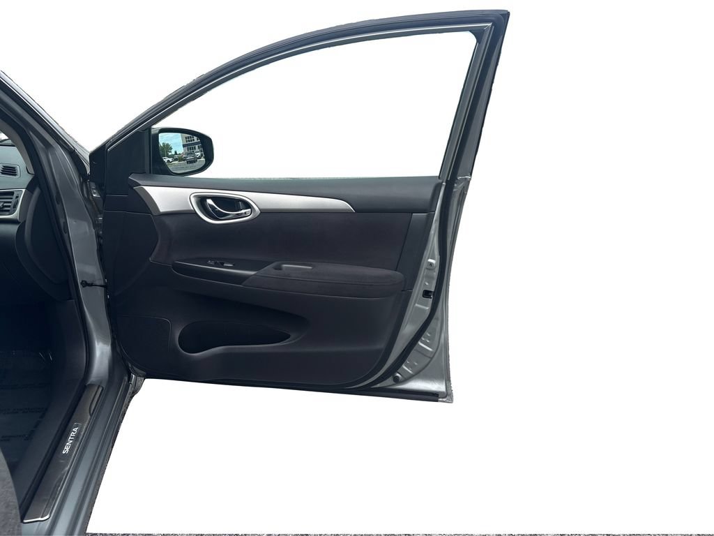 Used 2013 Nissan Sentra SV w/ Premium Pkg FWD image 22
