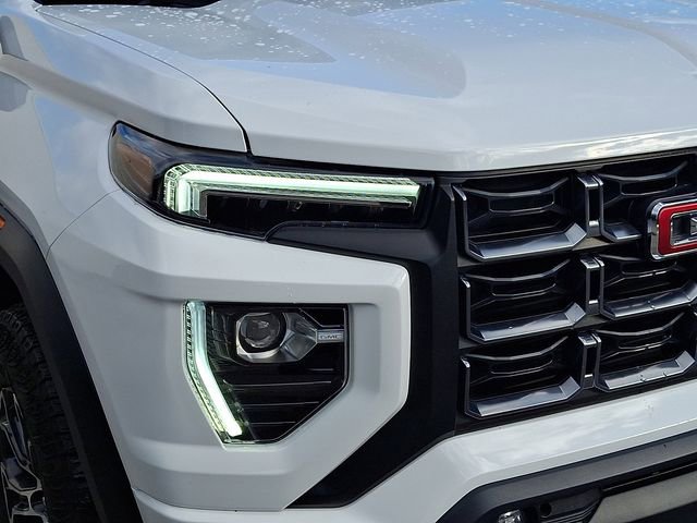Used 2024 GMC Canyon AT4 image 11
