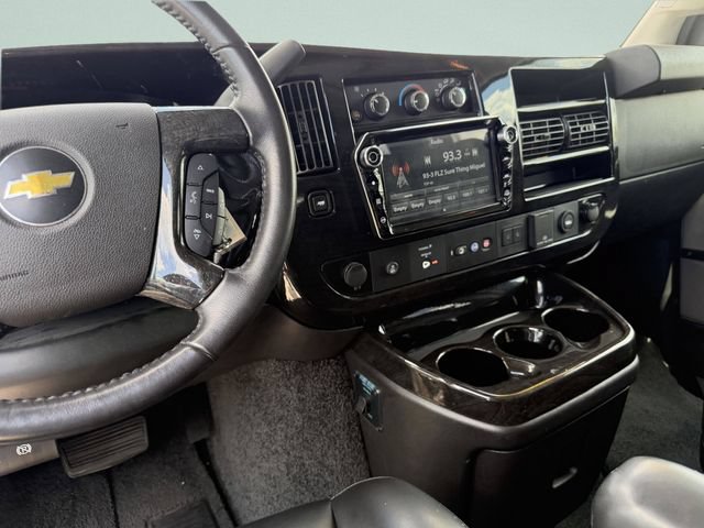 Used 2021 Chevrolet Express 2500 RWD image 19