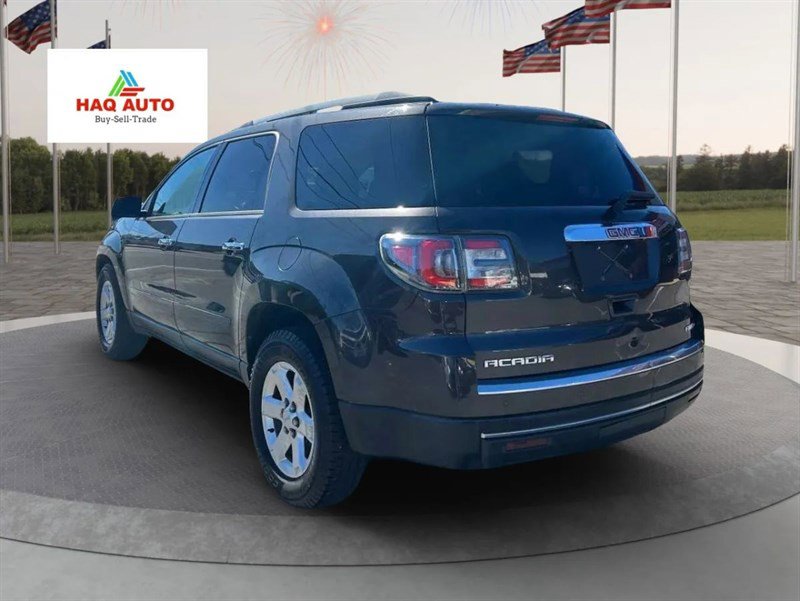 Used 2016 GMC Acadia SLE image 6