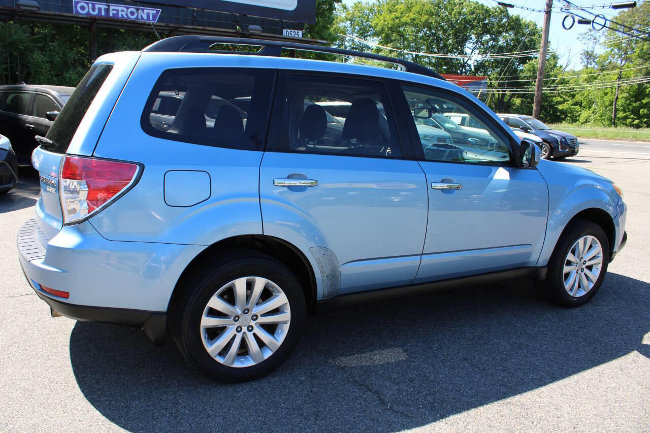 Used 2012 Subaru Forester 2.5X Limited AWD/4WD image 7