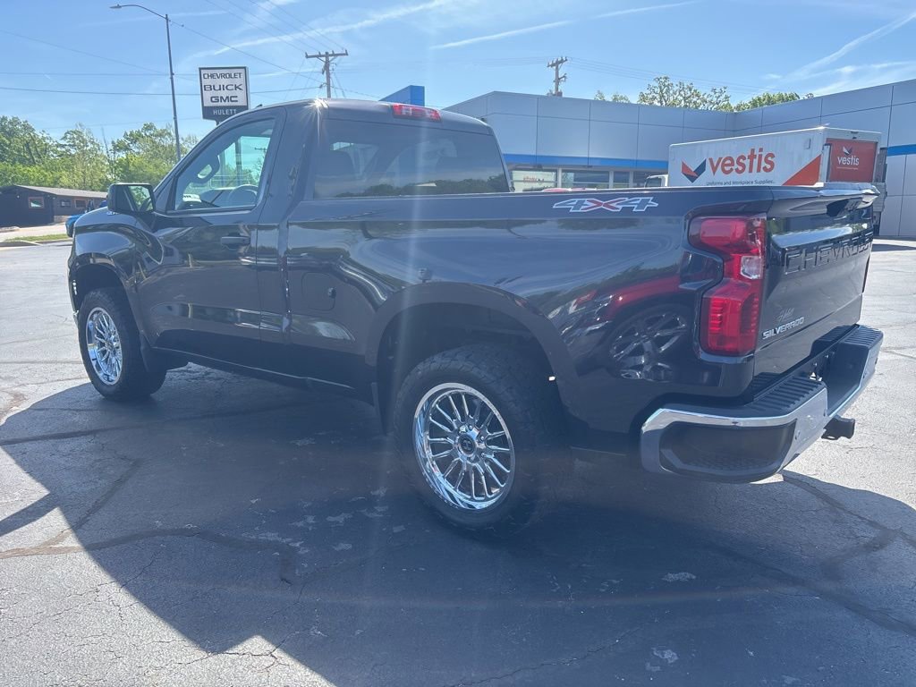 Used 2024 Chevrolet Silverado 1500 W/T w/ WT Value Package image 3