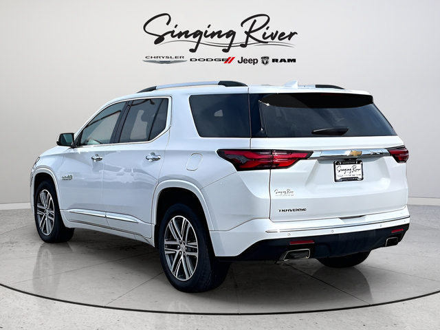 Used 2023 Chevrolet Traverse High Country FWD image 4