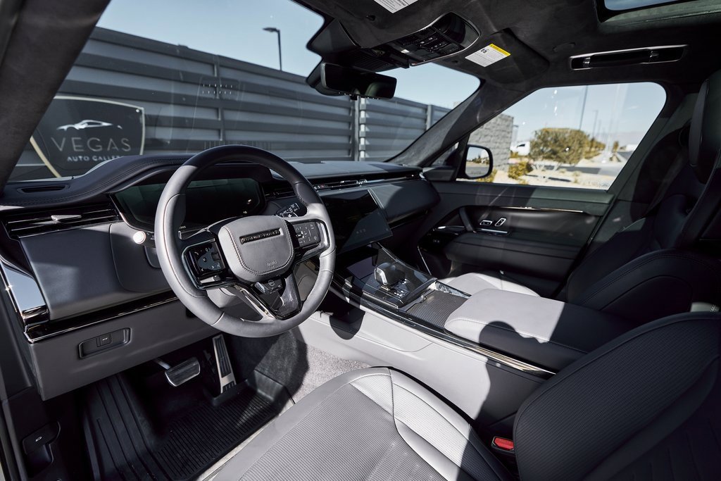 Used 2024 Land Rover Range Rover Sport SV Edition One Carbon Bronze image 2