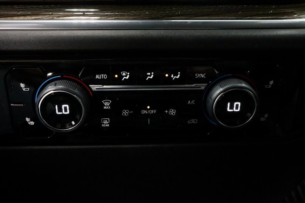 Used 2024 Chevrolet Silverado 1500 LT image 30