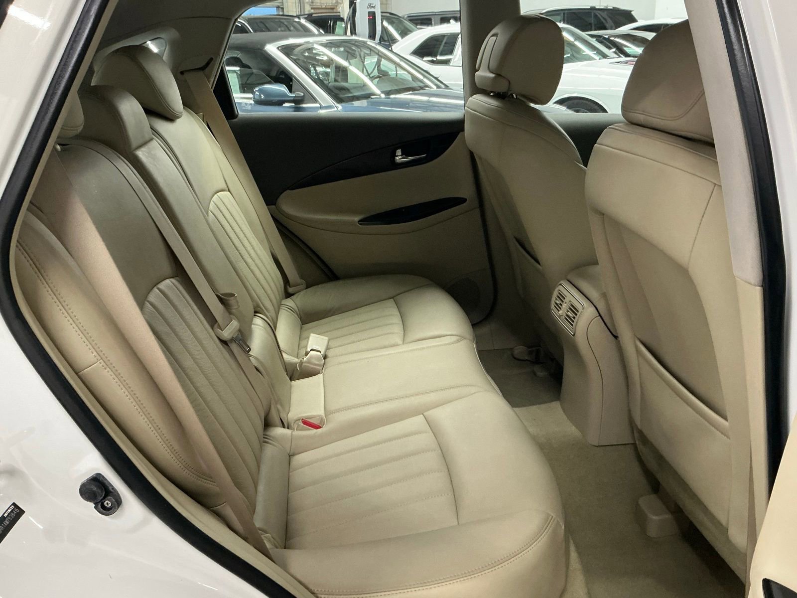 Used 2010 INFINITI EX35 Journey image 15