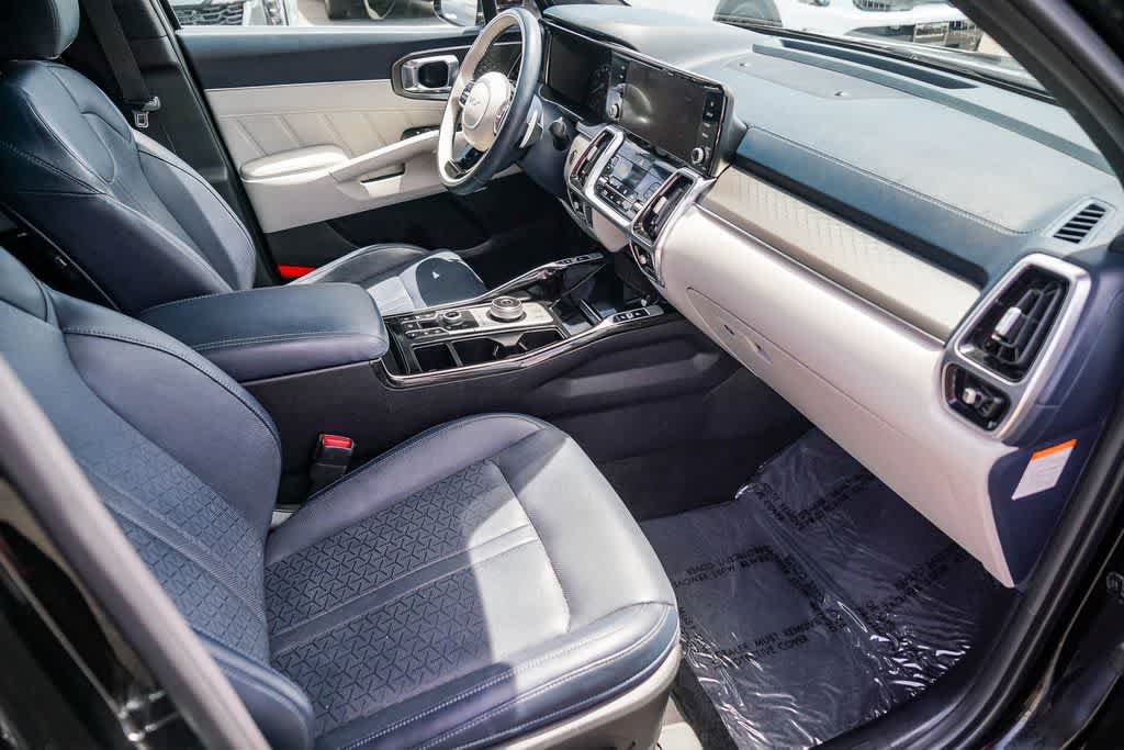 Certified 2023 Kia Sorento SX Prestige AWD/4WD image 15
