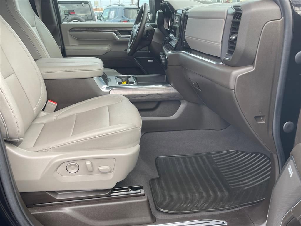 Certified 2024 Chevrolet Silverado 2500 LTZ w/ LTZ Plus Package image 3