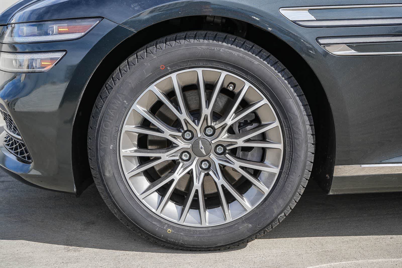 Used 2022 Genesis G80 2.5T RWD image 12