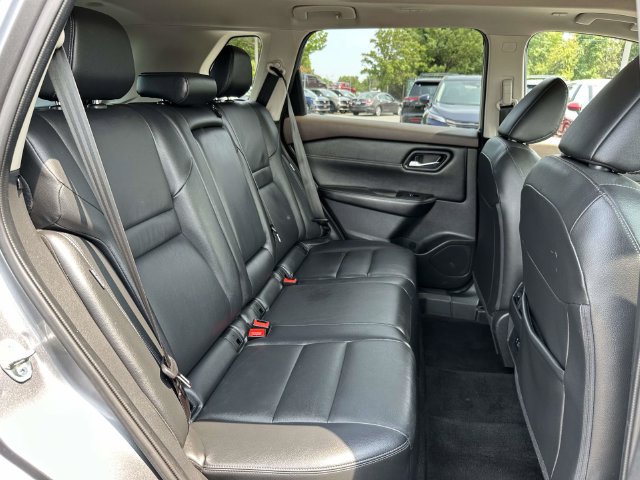 Used 2023 Nissan Rogue SL AWD/4WD image 10