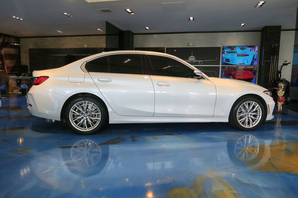Used 2024 BMW 330i Sedan w/ Convenience Package image 2