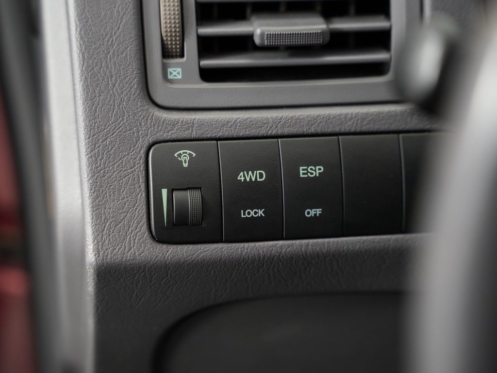 Used 2005 Hyundai Tucson GLS image 38