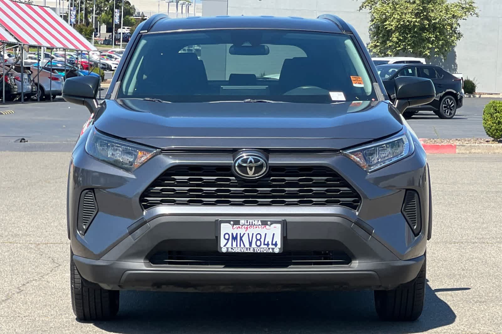 Used 2021 Toyota RAV4 LE AWD/4WD image 10