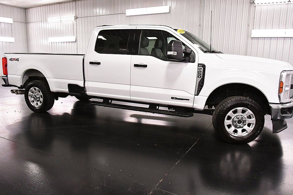 Used 2024 Ford F250 XLT AWD/4WD image 9