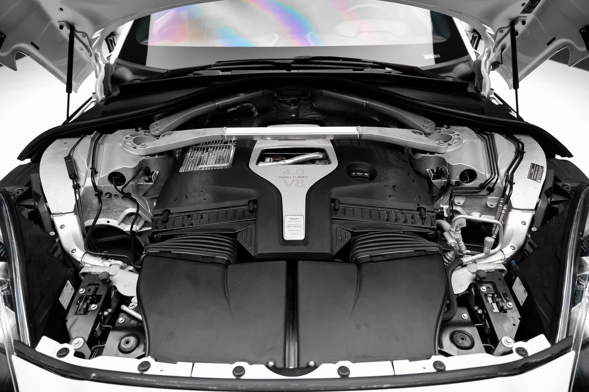 Used 2021 Aston Martin DBX AWD/4WD image 41