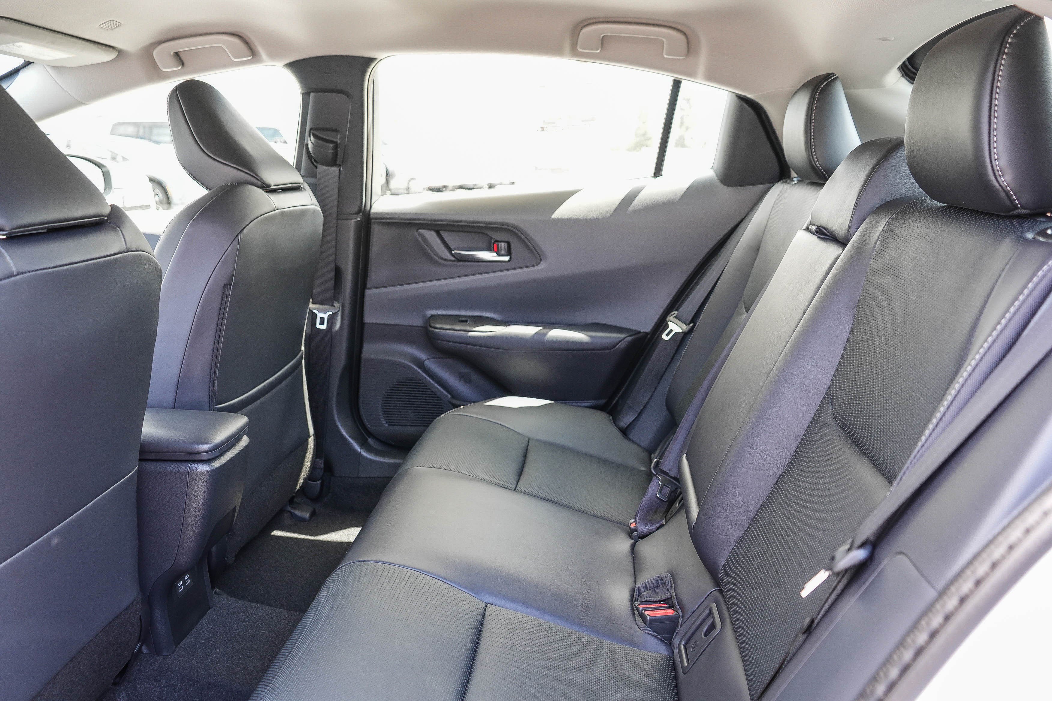 New 2027 Toyota Prius XLE FWD image 21