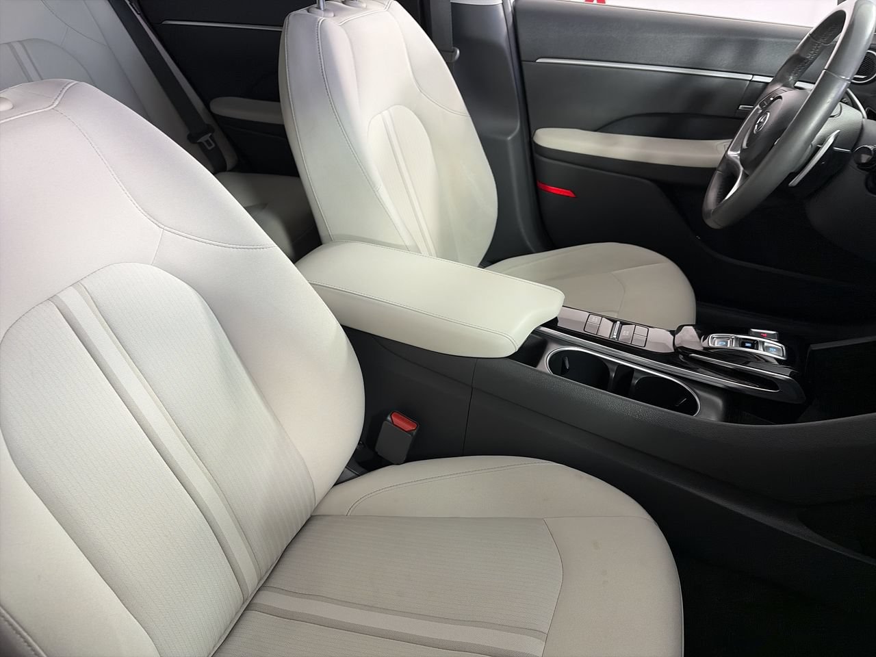 Used 2021 Hyundai Sonata SEL FWD image 25