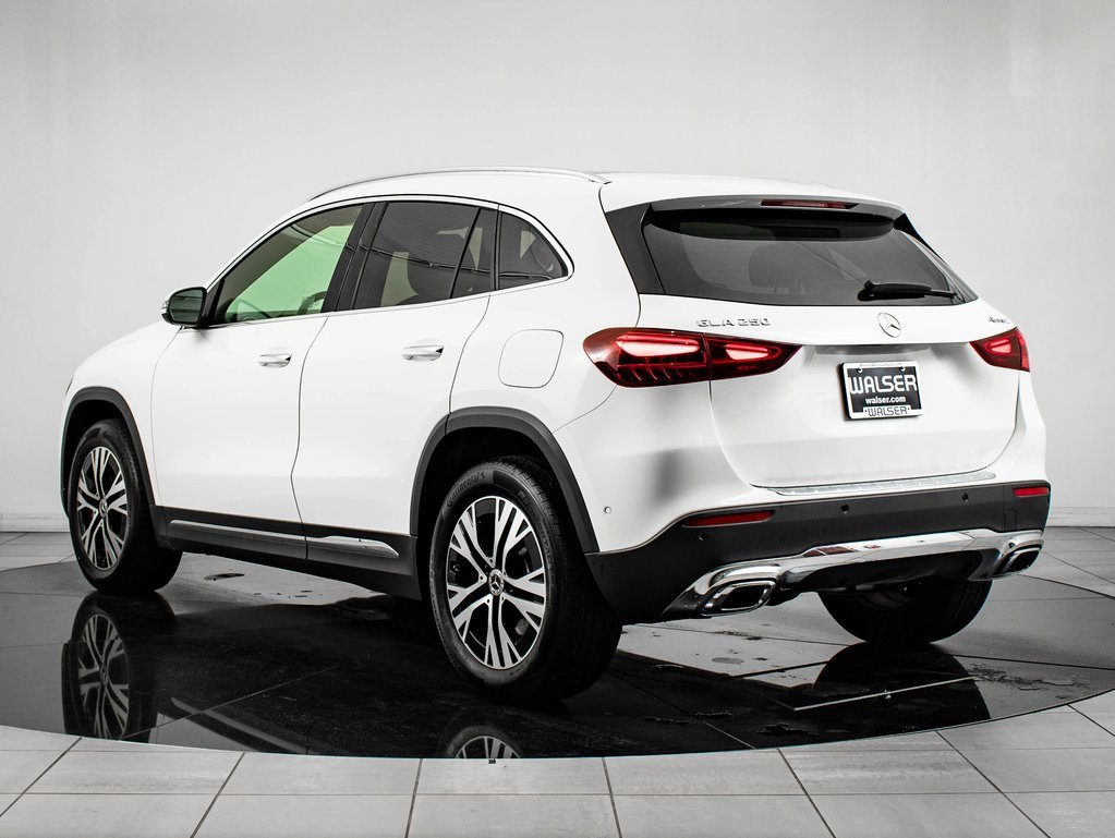 Certified 2025 Mercedes-Benz GLA 250 4MATIC image 11