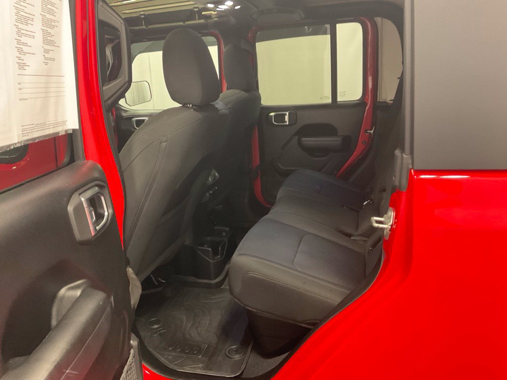 Used 2021 Jeep Gladiator Sport AWD/4WD image 31