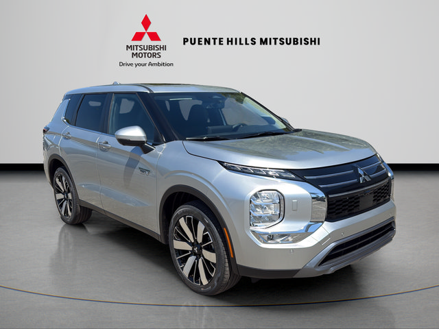 New 2026 Mitsubishi Outlander SE AWD/4WD image 3