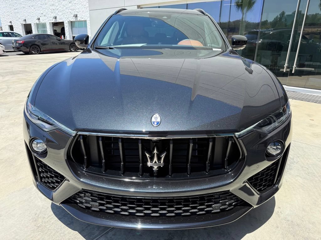 Certified 2022 Maserati Levante GT AWD/4WD image 9