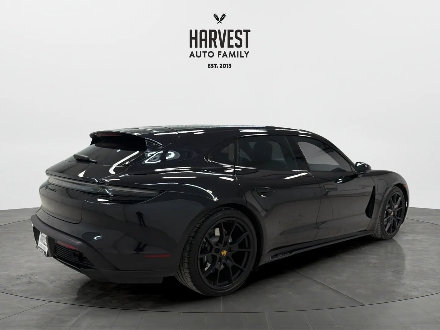 Used 2023 Porsche Taycan GTS AWD/4WD image 7