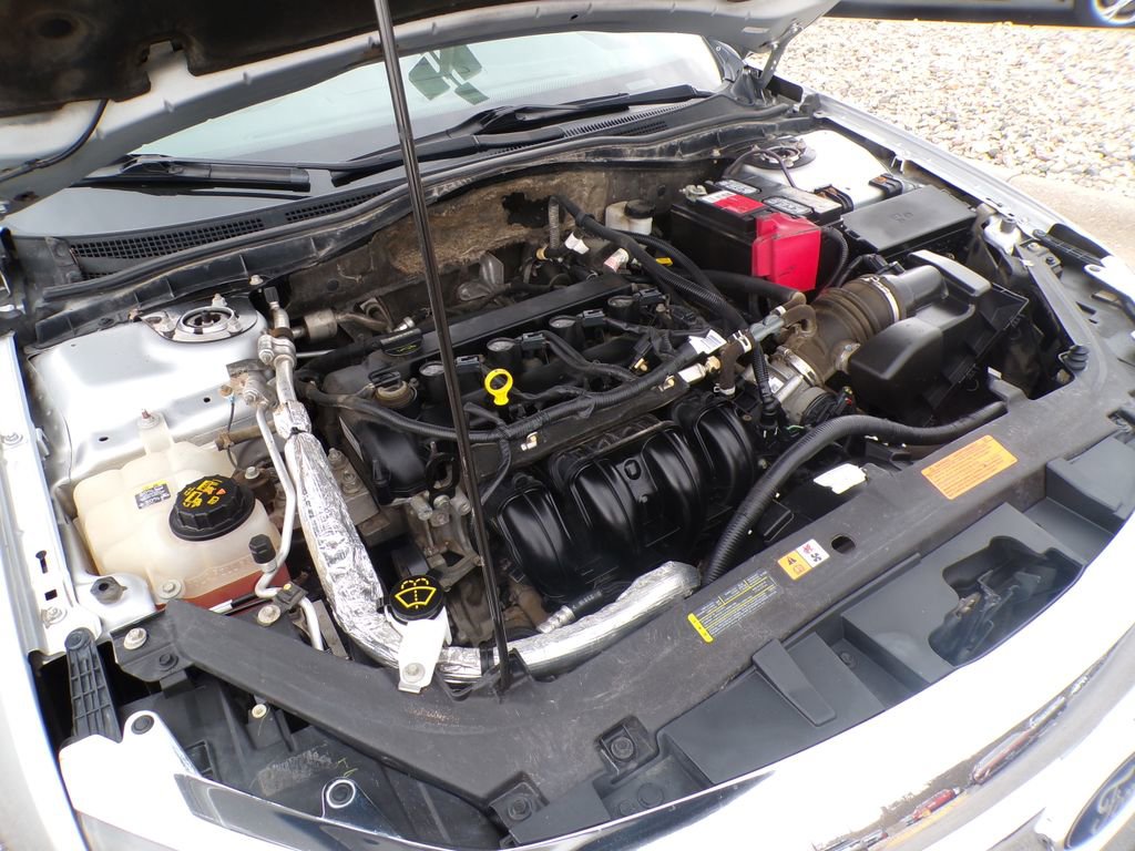 Used 2012 Ford Fusion SE FWD image 32