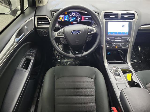 Used 2020 Ford Fusion SE image 10