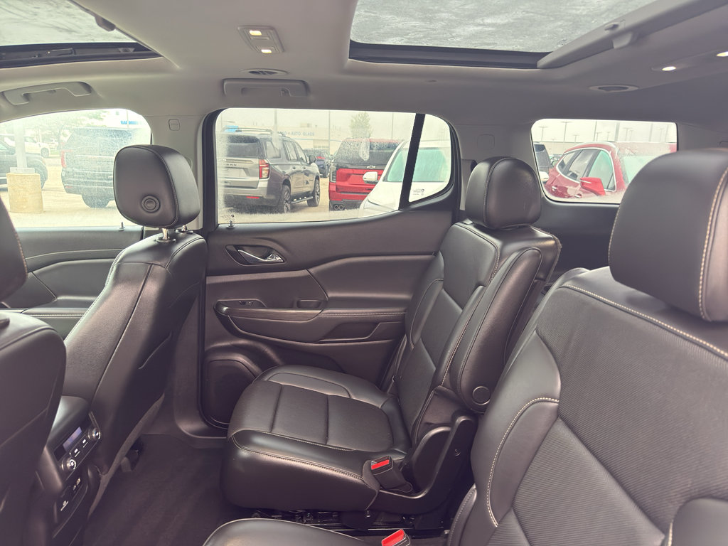 Certified 2023 GMC Acadia SLT w/ LPO, Floor Liner Package AWD/4WD image 34