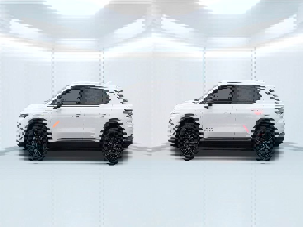 New 2026 Chevrolet Equinox EV LT image 2