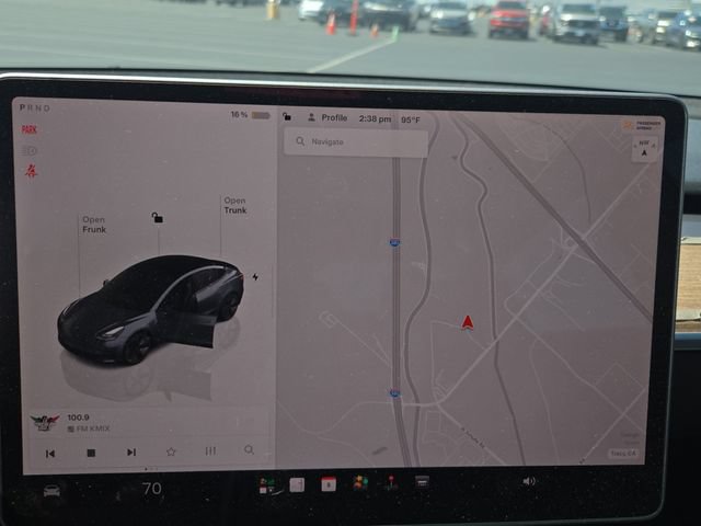 Used 2023 Tesla Model 3 Standard Range RWD image 11