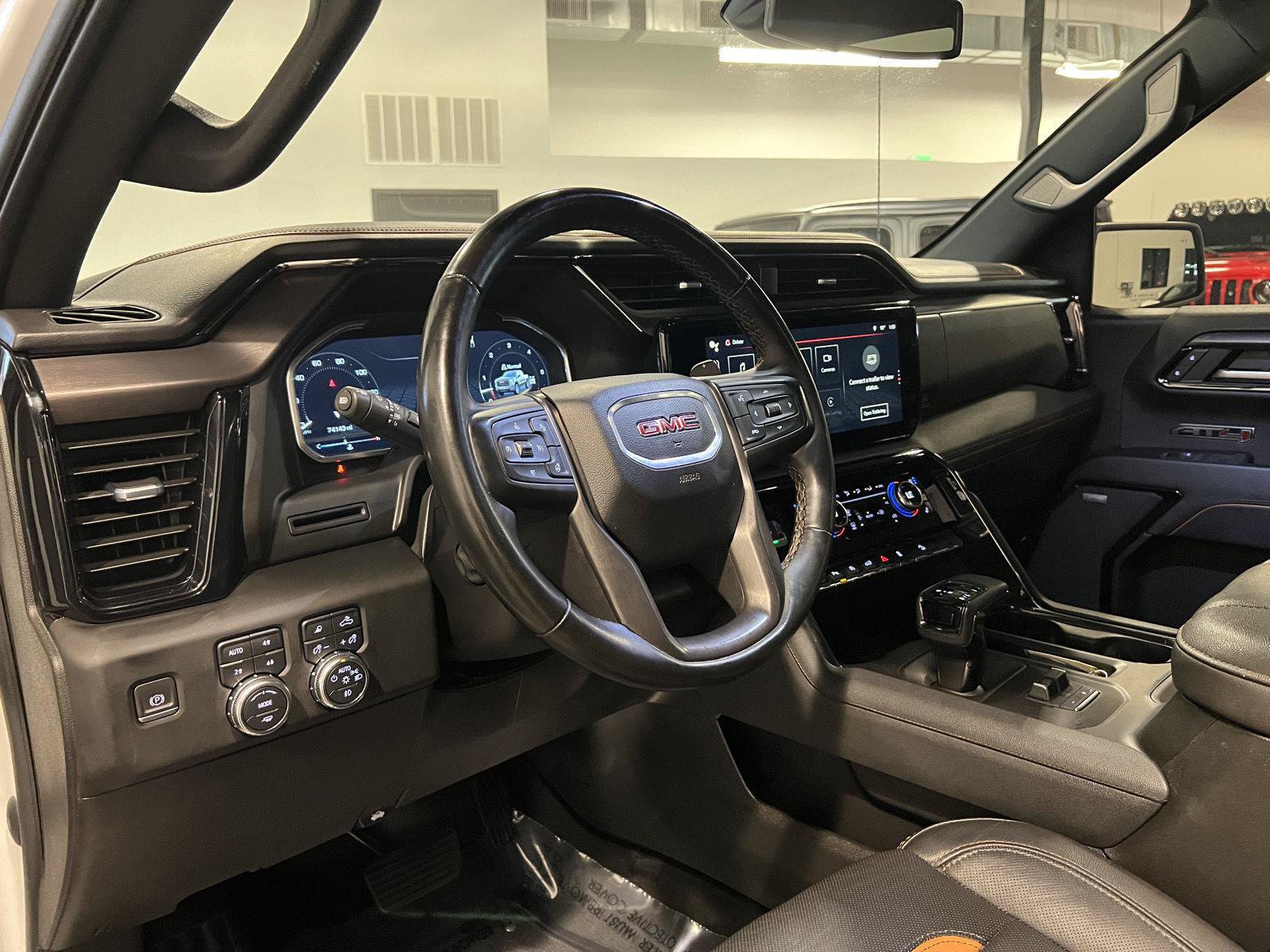 Used 2023 GMC Sierra 1500 AT4 w/ AT4 Preferred Package AWD/4WD image 13