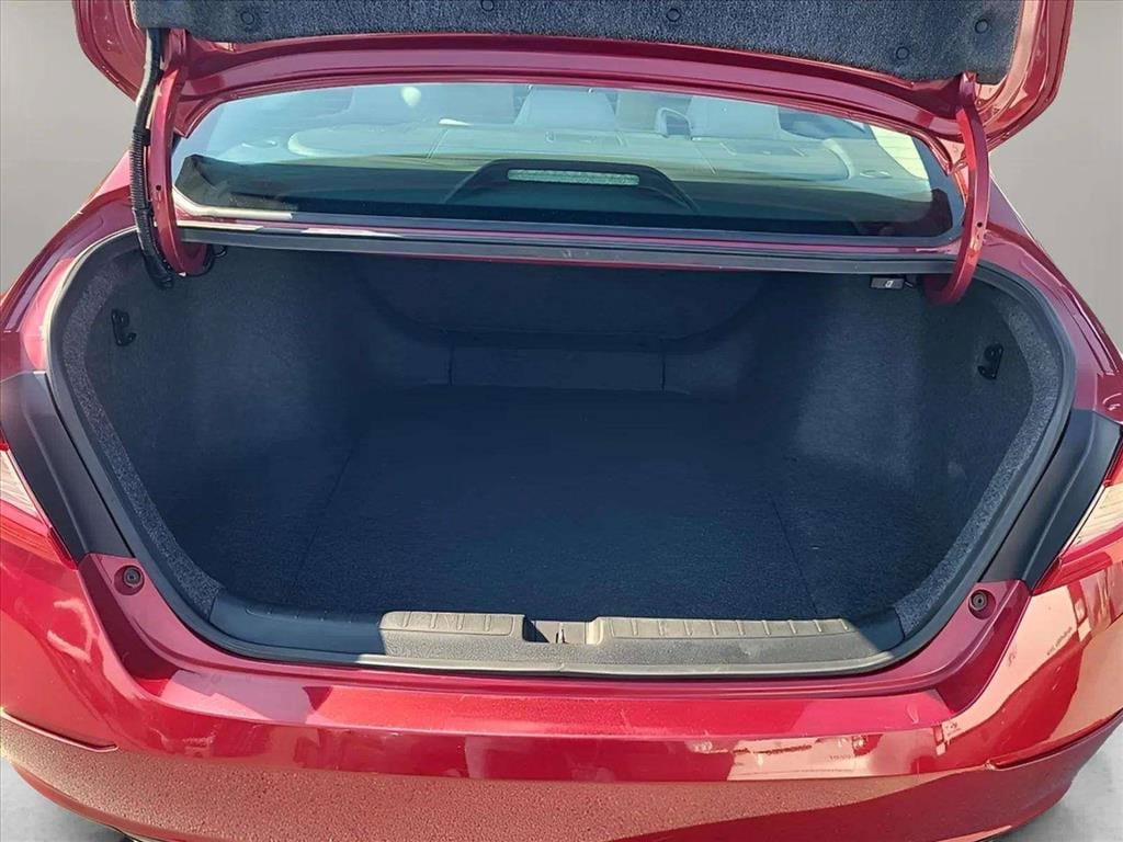 Used 2019 Honda Accord LX image 18