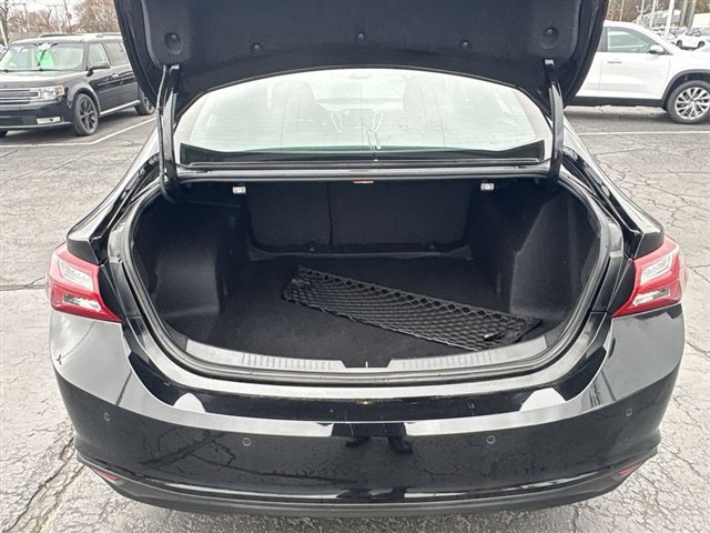 Used 2023 Chevrolet Malibu LT w/ Redline Edition image 24